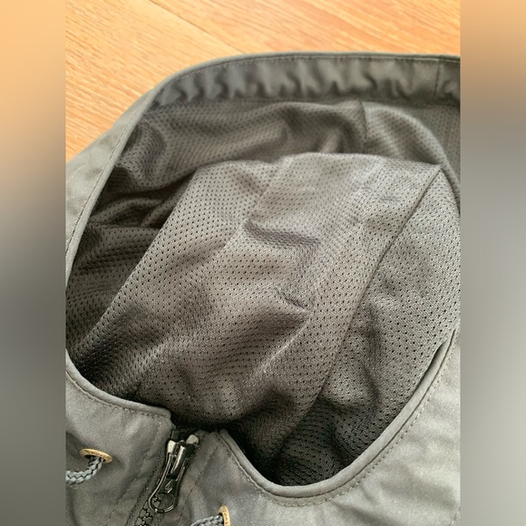 Black Volcom jacket - Picture 4 of 4